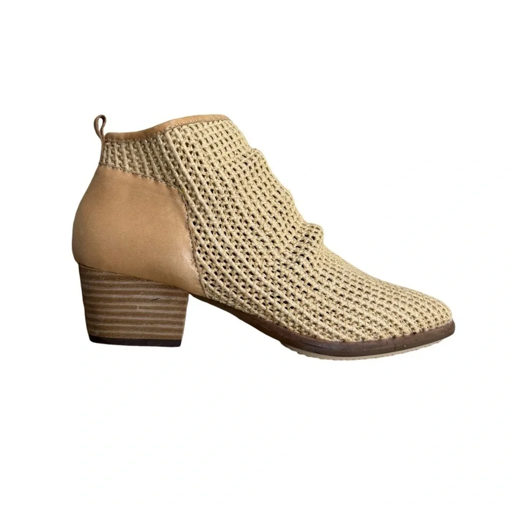 Kelsi Dagger Brooklyn Ego Ankle Boots Tan Size 8.5